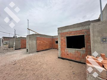 PH en  Venta Casas 1 Dormitorio Con patio interno, Altos de Alberdi II - Plottier