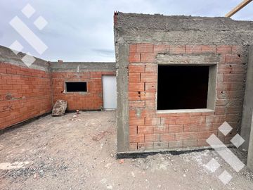 PH en  Venta Casas 1 Dormitorio Con patio interno, Altos de Alberdi II - Plottier