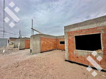 PH en  Venta Casas 1 Dormitorio Con patio interno, Altos de Alberdi II - Plottier