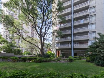 Departamento - Olivos-Vias/Maipu