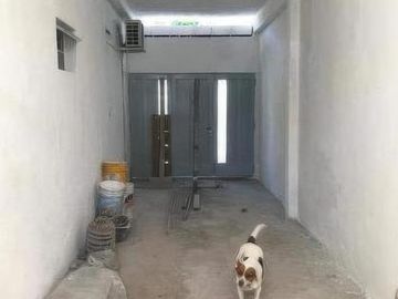 Casa en venta - 2 Dormitorios 2 Baños - Cochera - Haedo, Morón