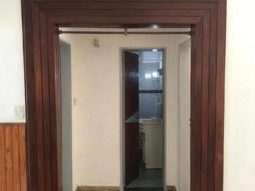 Casa en venta - 2 Dormitorios 2 Baños - Cochera - Haedo, Morón