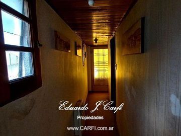 Casa 5 ambientes Castelar Norte