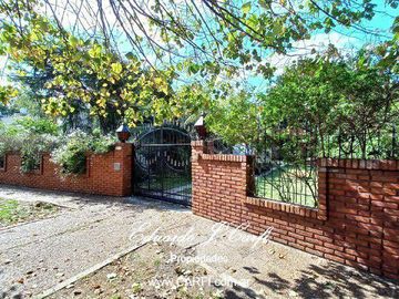 Casa 5 ambientes Castelar Norte