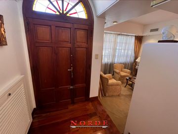 VENTA • CASA • 5 AMBIENTES • BARRIO NAON • MATADEROS