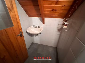VENTA • CASA • 5 AMBIENTES • BARRIO NAON • MATADEROS