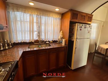 VENTA • CASA • 5 AMBIENTES • BARRIO NAON • MATADEROS