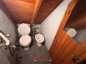 VENTA • CASA • 5 AMBIENTES • BARRIO NAON • MATADEROS