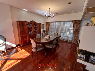 VENTA • CASA • 5 AMBIENTES • BARRIO NAON • MATADEROS