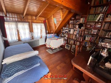 VENTA • CASA • 5 AMBIENTES • BARRIO NAON • MATADEROS