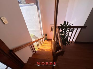 VENTA • CASA • 5 AMBIENTES • BARRIO NAON • MATADEROS