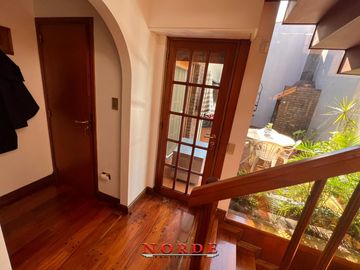 VENTA • CASA • 5 AMBIENTES • BARRIO NAON • MATADEROS