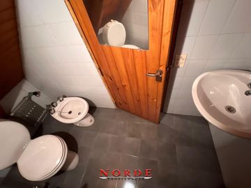 VENTA • CASA • 5 AMBIENTES • BARRIO NAON • MATADEROS