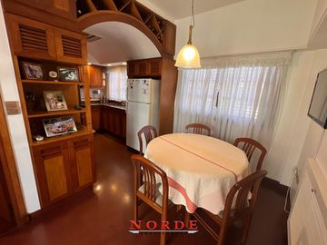 VENTA • CASA • 5 AMBIENTES • BARRIO NAON • MATADEROS