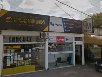 Venta! Importante Propiedad en Moreno Centro | 3 Locales con una Casa en el Fondo | Calle España y Boulevard Evita