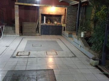 APTA CREDITO hermosa casa a 300mtrs estacion jose c paz calle Rivadavia 945
