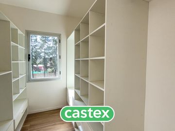 Casa en venta en Terralagos, Canning