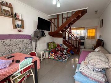 Duplex con cochera en venta morón sur