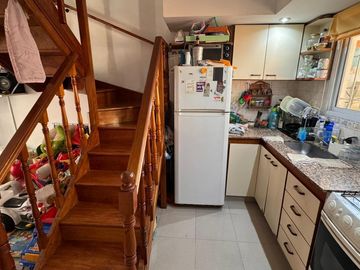 Duplex con cochera en venta morón sur
