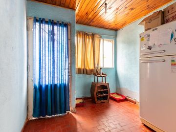 VENTA CASA DOS DORMITORIOS  BARRIO LA FLORIDA