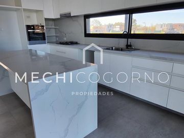Casa 3 dormitorios venta en Canal, Villa Nueva