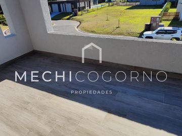 Casa 3 dormitorios venta en Canal, Villa Nueva