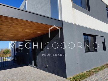 Casa 3 dormitorios venta en Canal, Villa Nueva