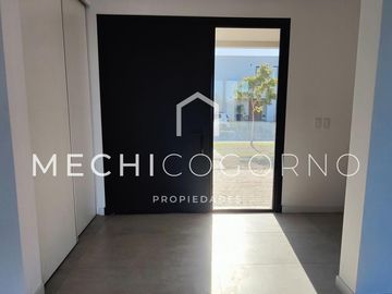 Casa 3 dormitorios venta en Canal, Villa Nueva
