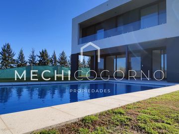 Casa 3 dormitorios venta en Canal, Villa Nueva