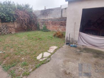 CASA MAS DEPARTAMENTO BARRIO DEAN FUNES