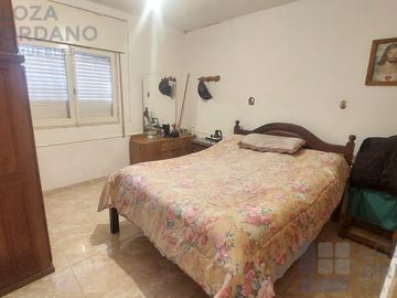 CASA MAS DEPARTAMENTO BARRIO DEAN FUNES