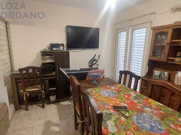 CASA MAS DEPARTAMENTO BARRIO DEAN FUNES
