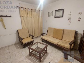 CASA MAS DEPARTAMENTO BARRIO DEAN FUNES