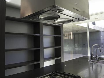 Venta de Casa con pileta en Jardines de Rey, Neuquén
