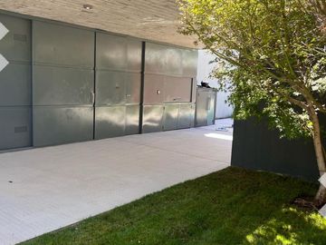 Venta de Casa con pileta en Jardines de Rey, Neuquén