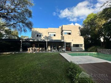 Casa en venta El Bosque villa warcalde