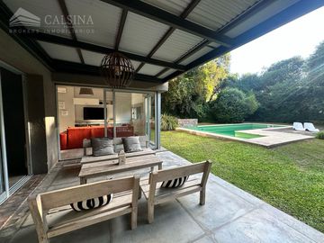 Casa en venta El Bosque villa warcalde