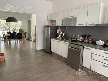 Casa en venta El Bosque villa warcalde