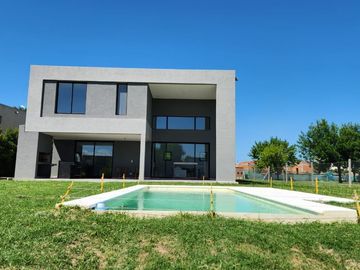 Casa en venta en barrio San Matias, Escobar, Zona Norte