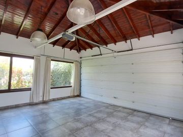 Venta de casa o Alquiler en Barrio Privado El Rebenque.