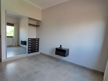 Venta de casa o Alquiler en Barrio Privado El Rebenque.