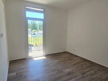 Venta Dúplex 2 dormi - Rincón del Valle - Centenario