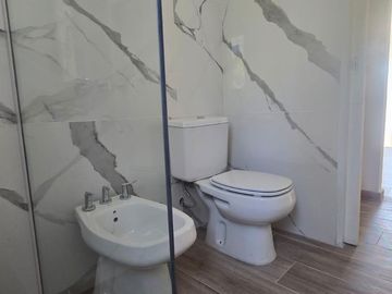Venta Dúplex 2 dormi - Rincón del Valle - Centenario