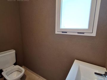 Casa en venta - El Cantón.