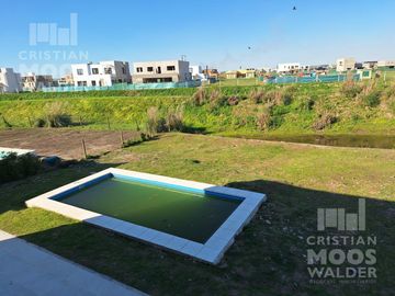 Casa en venta - El Cantón.