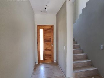 Casa en venta - El Cantón.