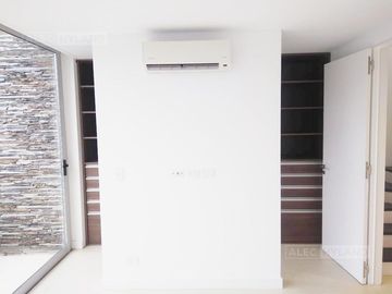 Casa en Venta 4 ambientes - Punta Chica