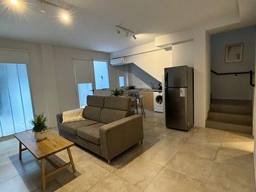 Venta departamento 2 ambientes en duplex con patio - Barrio Norte