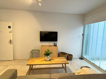 Venta departamento 2 ambientes en duplex con patio - Barrio Norte