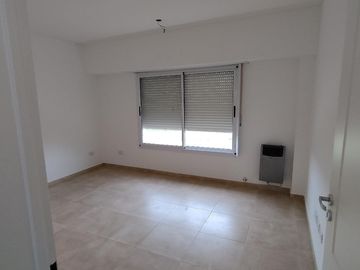 Venta - Casa en Barrio Las Rosas, Cañuelas